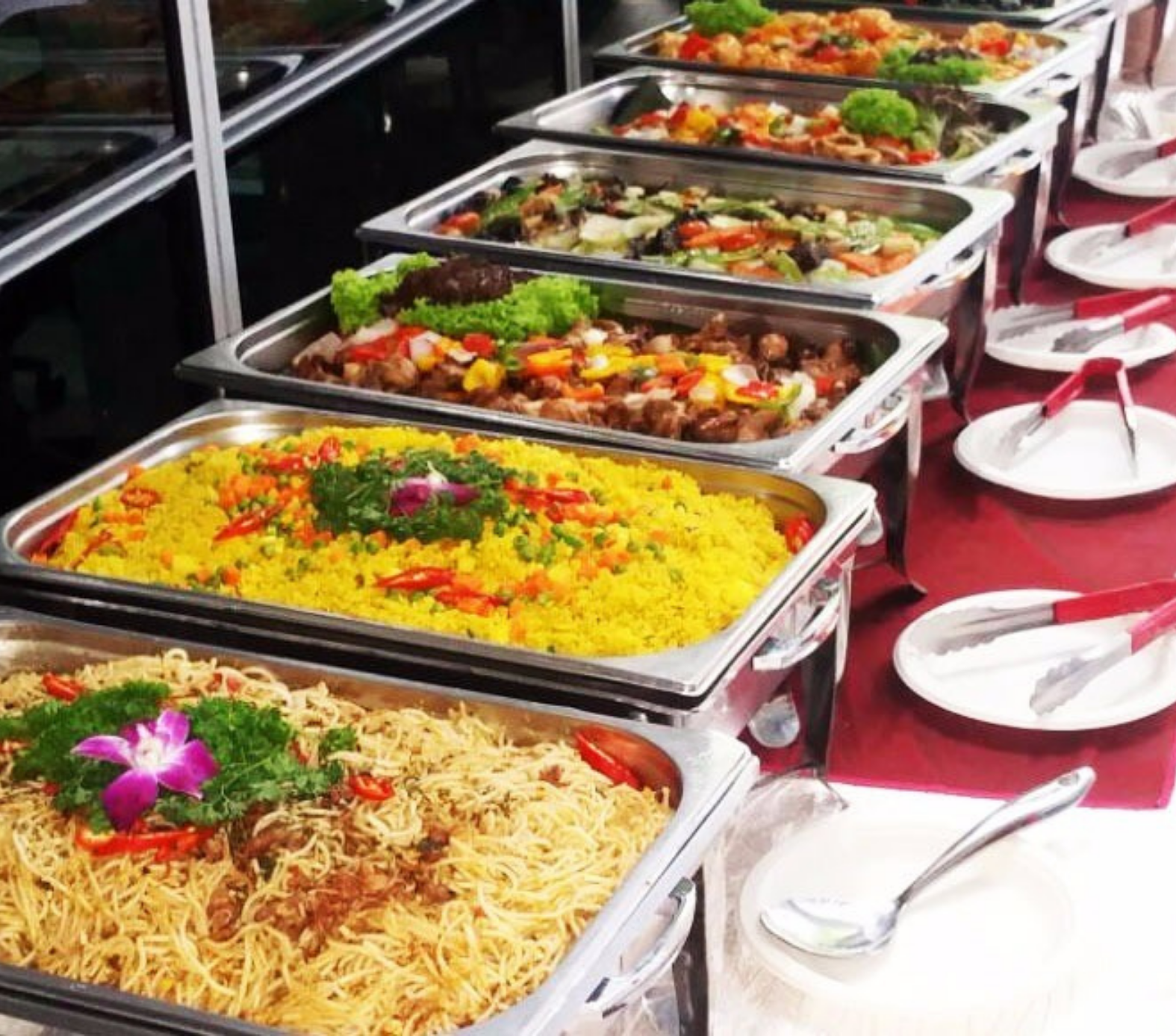 Grand buffet display